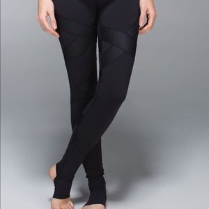 Lululemon rare Cire Wrap size 2